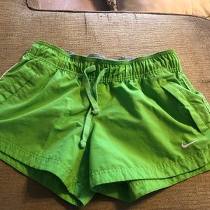 Nike Women's Running Shorts Medium 8-10 Green EUC!